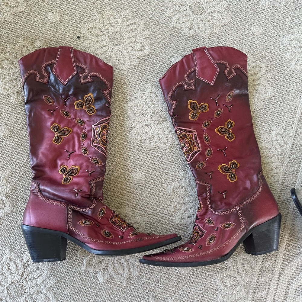 Vintage cowboy boots